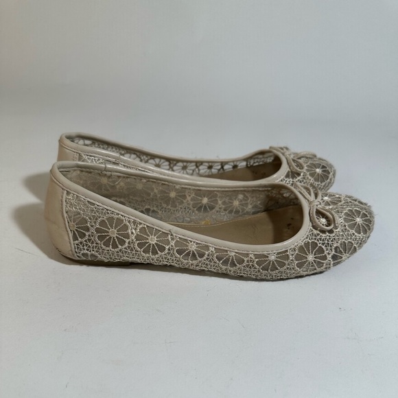 Lace Ballet Flats - Picture 4 of 9